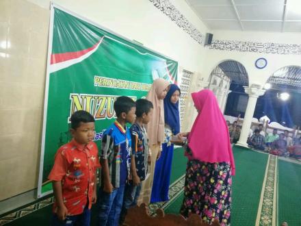 Santunan Anak Yatim Piatu di Pedukuhan 16 Murtigading